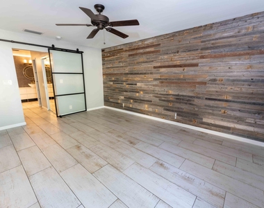 21356 Sonesta Way - Photo Thumbnail 15