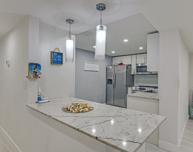 812 Briny Avenue - Photo Thumbnail 3