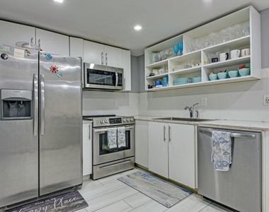 812 Briny Avenue - Photo Thumbnail 4
