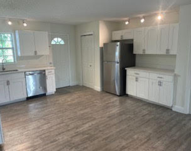 6110 Francis Street - Photo Thumbnail 5