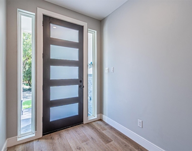 2376 Longhorn Street - Photo Thumbnail 2