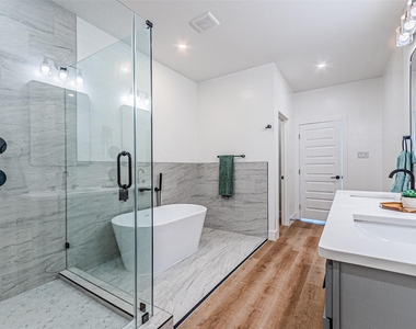 2376 Longhorn Street - Photo Thumbnail 32