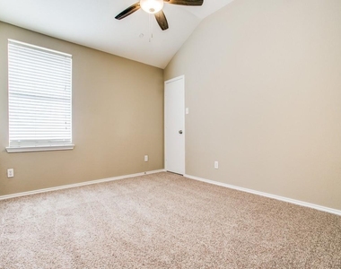 2117 Arthur Street - Photo Thumbnail 18