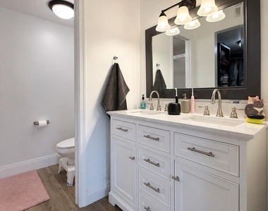 9641 Riverside Drive - Photo Thumbnail 9