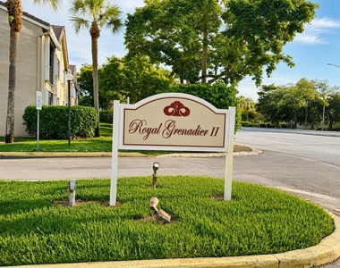 9641 Riverside Drive - Photo Thumbnail 2