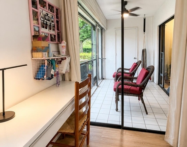 9641 Riverside Drive - Photo Thumbnail 6