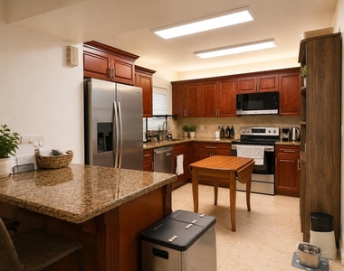 9641 Riverside Drive - Photo Thumbnail 15