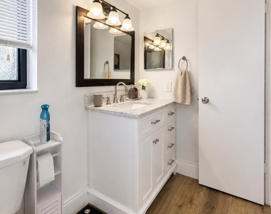 9641 Riverside Drive - Photo Thumbnail 22