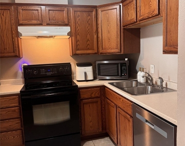 7348 Walling Lane - Photo Thumbnail 3