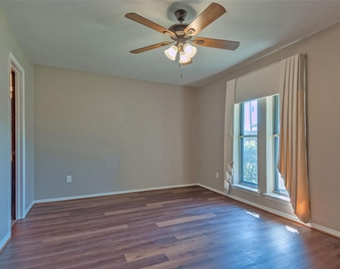 6341 Rincon Way - Photo Thumbnail 24