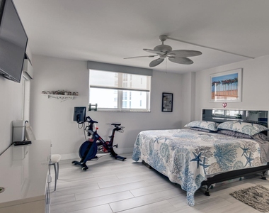 812 Briny Avenue - Photo Thumbnail 10