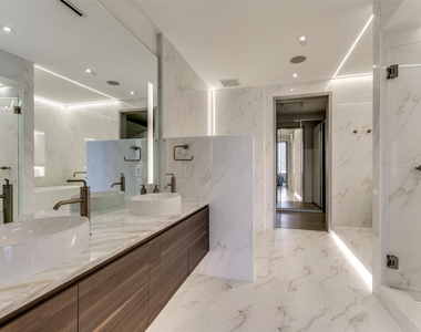 2408 Victory Park Lane - Photo Thumbnail 16