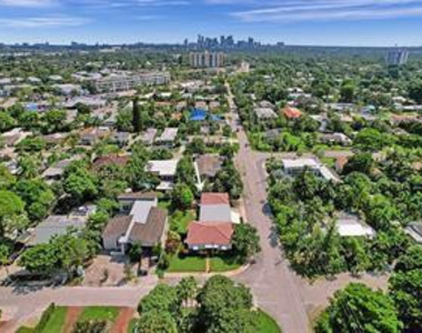 500 Ne 25th Street - Photo Thumbnail 7