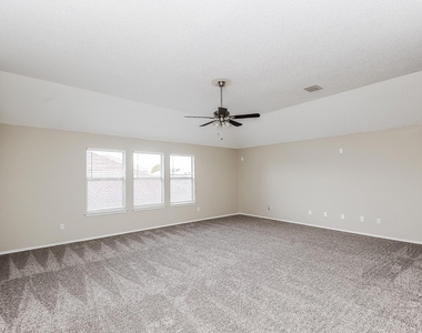 4713 Palm Ridge Drive - Photo Thumbnail 8