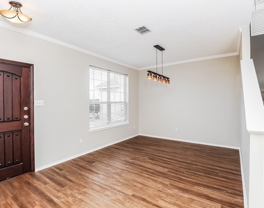 4713 Palm Ridge Drive - Photo Thumbnail 4