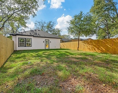 5424 Bourquin Street - Photo Thumbnail 17