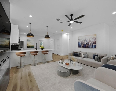 5424 Bourquin Street - Photo Thumbnail 2