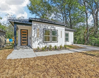 5424 Bourquin Street - Photo Thumbnail 1