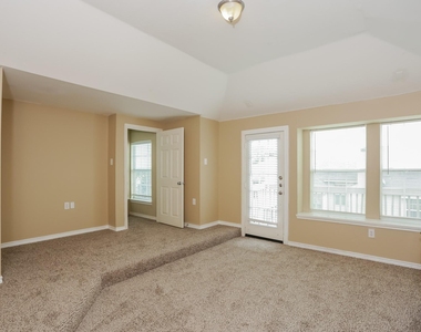 3966 Oceanside Drive - Photo Thumbnail 9