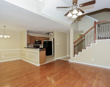 3966 Oceanside Drive - Photo Thumbnail 7