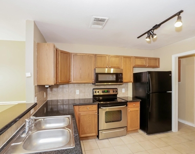 3966 Oceanside Drive - Photo Thumbnail 5