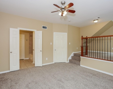 3966 Oceanside Drive - Photo Thumbnail 3