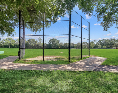 3015 Oaktree Lane - Photo Thumbnail 25