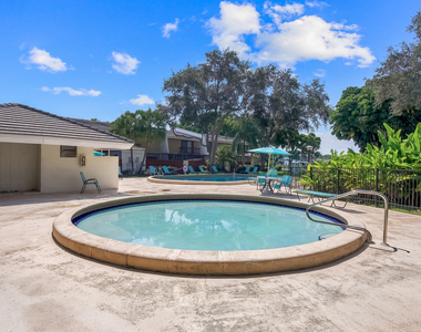 3015 Oaktree Lane - Photo Thumbnail 28
