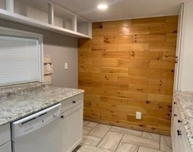 120 Overland Court - Photo Thumbnail 4