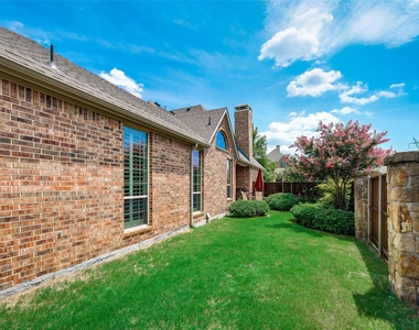 2501 Lady Viviane Lane - Photo Thumbnail 24