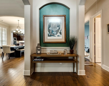 2501 Lady Viviane Lane - Photo Thumbnail 3