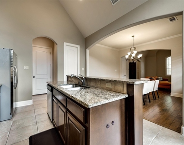 2501 Lady Viviane Lane - Photo Thumbnail 6
