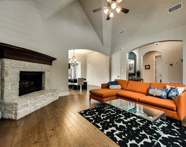 2501 Lady Viviane Lane - Photo Thumbnail 14