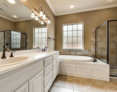 2501 Lady Viviane Lane - Photo Thumbnail 20