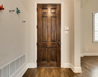 2501 Lady Viviane Lane - Photo Thumbnail 2