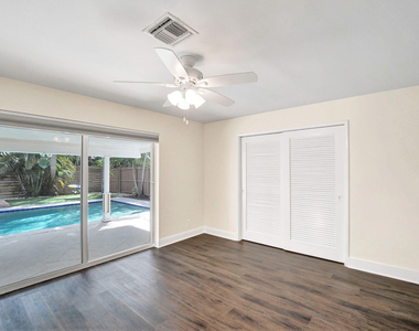 5404 Ne 22nd Avenue - Photo Thumbnail 15