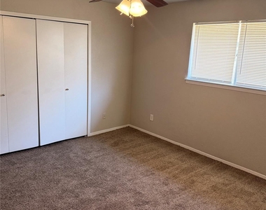 6616 Brookshire Trail - Photo Thumbnail 11