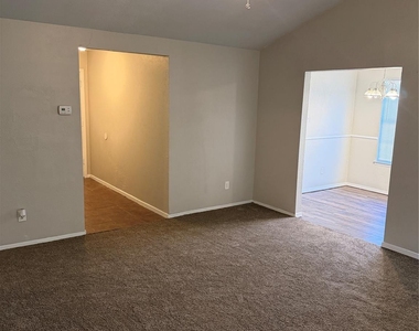 6616 Brookshire Trail - Photo Thumbnail 2