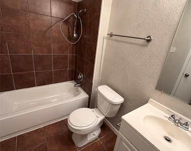 6616 Brookshire Trail - Photo Thumbnail 17