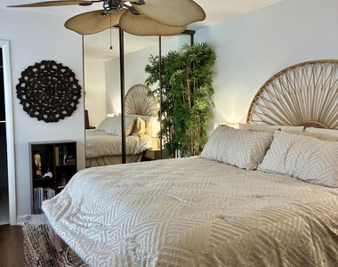 2440 Sw Danbury Lane - Photo Thumbnail 9
