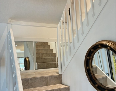 2440 Sw Danbury Lane - Photo Thumbnail 5