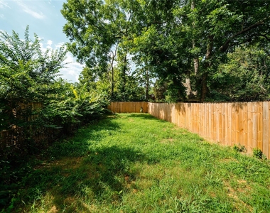 1014 Ford Street - Photo Thumbnail 21