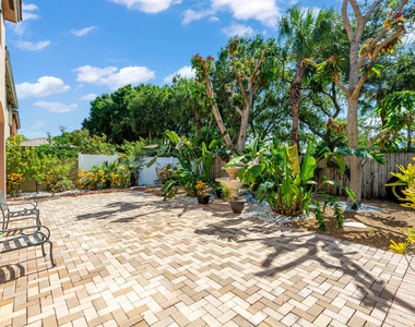 5089 Sancerre Circle - Photo Thumbnail 18