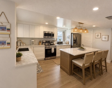 10200 S Ocean Drive - Photo Thumbnail 2