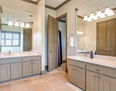 5020 Mission Avenue - Photo Thumbnail 8