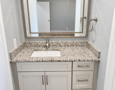 3505 Salmon Street - Photo Thumbnail 15