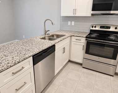 3505 Salmon Street - Photo Thumbnail 6