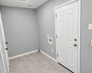 3505 Salmon Street - Photo Thumbnail 17