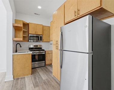 506 N Lancaster Avenue - Photo Thumbnail 7