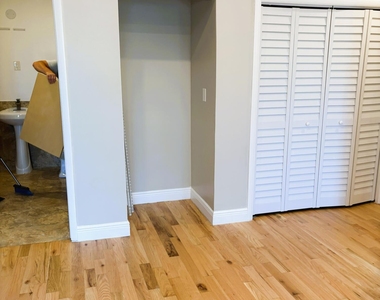 707 Lake Avenue - Photo Thumbnail 13